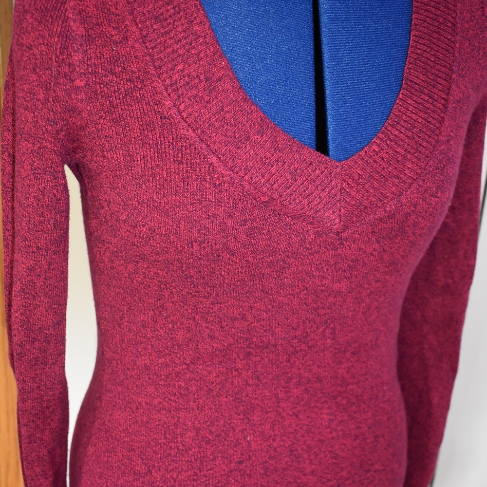 V-neck Fitted Sweater
